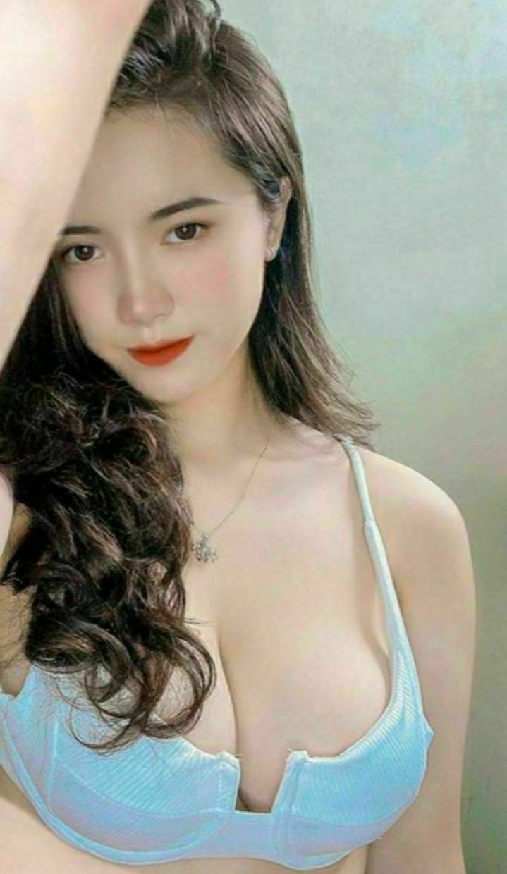 Cô vợ lạnh nhạt, tôi được cô đối tác xinh đẹp rủ vào khách sạn